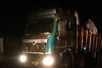 Khabar East:2-killed-as-speeding-truck-runs-over-bike-in-Bolangir