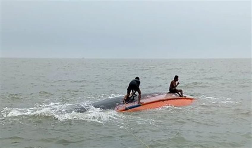 Khabar East:3-Fishermen-From-Odishas-Baleshwar-Among-6-Still-Missing-In-West-Bengal-Trawler-Tragedy