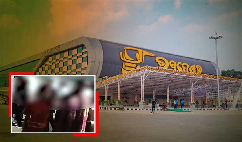 Khabar East:3-Women-Rescued-At-Bhubaneswar-Bus-Terminal-After-Abduction-Bid