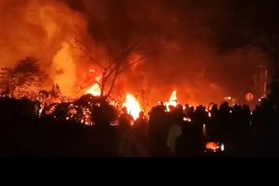 Khabar East:A-sailor-was-burnt-alive-in-a-fire-that-broke-out-during-a-collision-between-a-container-and-a-Hiva