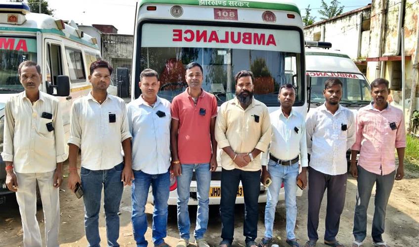 Khabar East:Ambulance-personnel-have-warned-of-a-state-wide-strike
