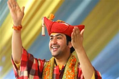 Khabar East:An-atmosphere-of-excitement-surrounding-Pandit-Dhirendra-Krishna-Shastris-arrival-in-Kolkata