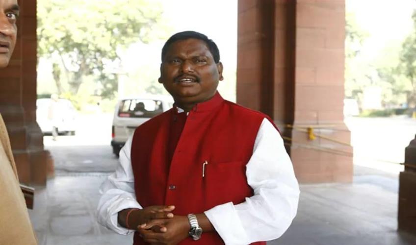 Khabar East:Arjun-Munda-will-be-the-chief-guest-of-Yoga-Day-organized-at-Birsa-Munda-Stadium
