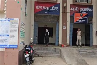 Khabar East:Assistant-Loco-Pilot-accused-of-rape-FIR-registered