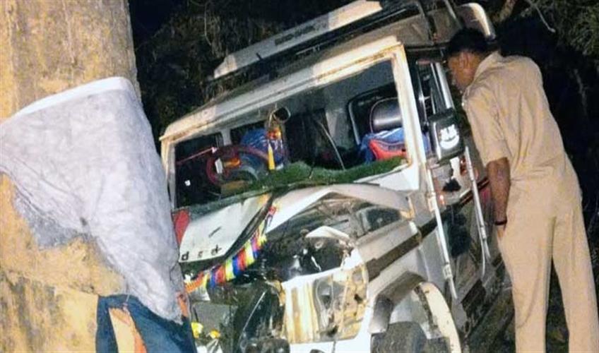 Khabar East:Bike-Bolero-Collision-Claims-Two-Lives-In-Koraput