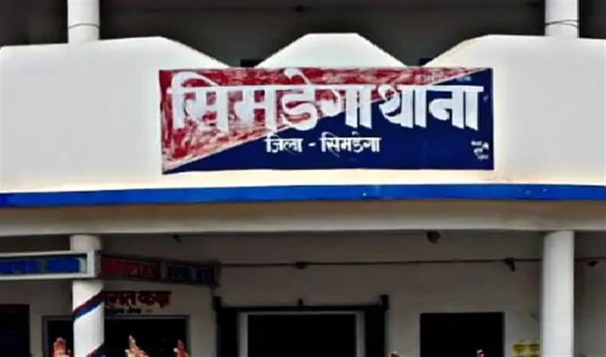 Khabar East:Body-of-woman-found-covered-in-blood-in-Saipur-Basti-police-engaged-in-investigation
