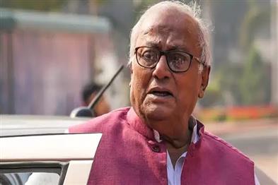 Khabar East:Breaking-from-Trinamools-declared-stance-Saugata-Roy-attends-breakfast-invitation-at-Rashtrapati-Bhavan