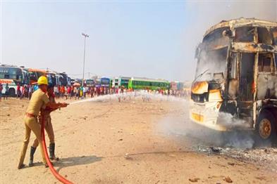 Khabar East:Bus-Reduced-To-Ashes-At-Citys-Baramunda-Bus-Stand