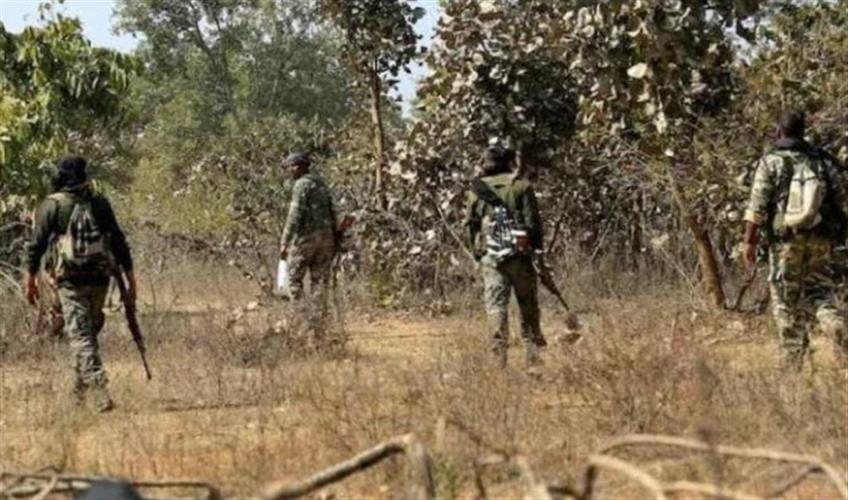 Khabar East:CRPF-jawan-injured-in-Chatra-encounter-martyred-Naxalites-were-shot