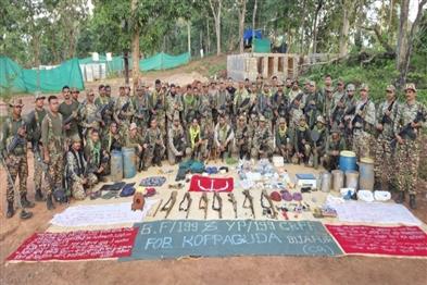 Khabar East:CRPF-recovers-14-Naxal-dumps-IEDs-and-weapons-seized