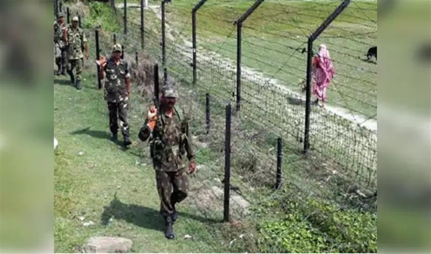 Khabar East:Cattle-smugglers-opened-fire-on-BSF-personnel-near-Indo-Bangladesh-border
