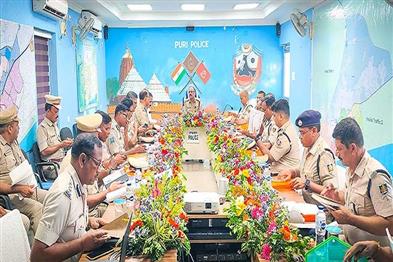 Khabar East:DGP-YB-Khurania-Reviews-Security-Preparations-For-Rath-Yatra-In-Puri
