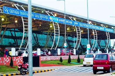 Khabar East:DRI-Seizes-Hydroponic-Weed-Worth-Rs-292-Cr-At-Bhubaneswar-Airport-3-Arrested