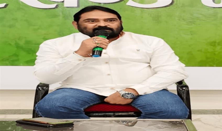 Khabar East:Defeat-of-Rajya-Sabha-candidate-Pranav-Jha-to-be-reviewed-JMM