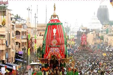 Khabar East:Devotees-Resume-Pulling-Chariots-In-Puri