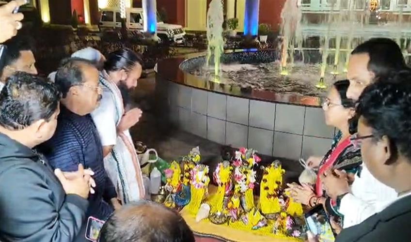 Khabar East:Divine-Homecoming-Stolen-Idols-Of-Gopalji-Temple-Return-To-Sonepur-After-42-Years