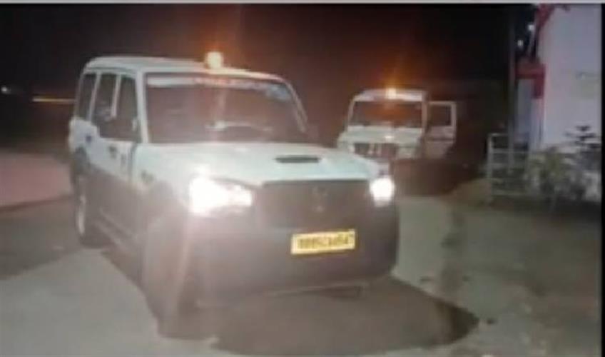 Khabar East:Drug-Mafia-Tries-To-Run-Over-Cops-In-Jagatsinghpur-Constable-Injured-Two-Arrested