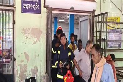 Khabar East:Fire-Breaks-Out-Again-At-Cuttacks-SCB-Hospital-No-Casualties-Reported