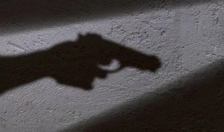 Khabar East:Firearms-found-with-bride-and-groom-who-had-come-to-register-their-marriage