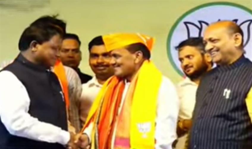 Khabar East:Former-BJD-MLA-Pravat-Ranjan-Biswal-Joins-BJP