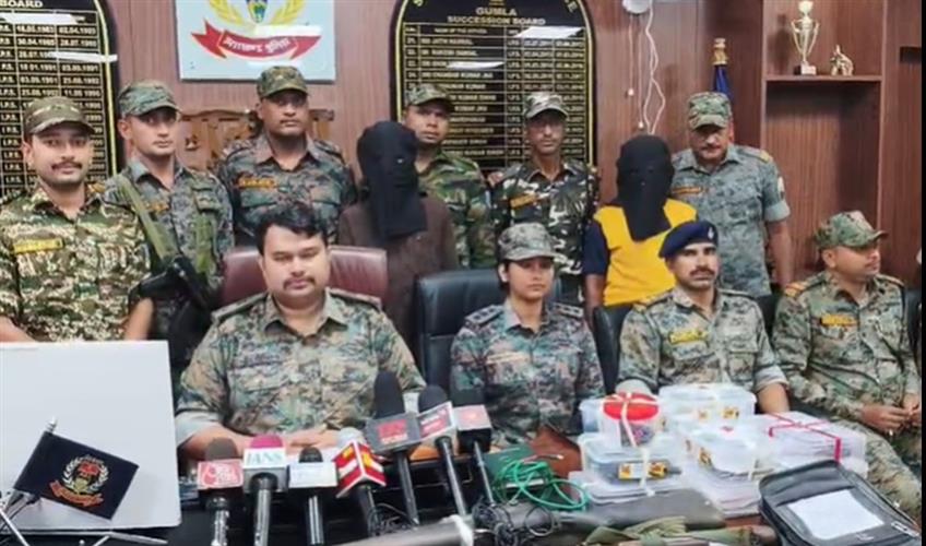 Khabar East:Four-arrested-including-a-JJMP-sub-zonal-member-carrying-a-reward-of-₹5-lakh