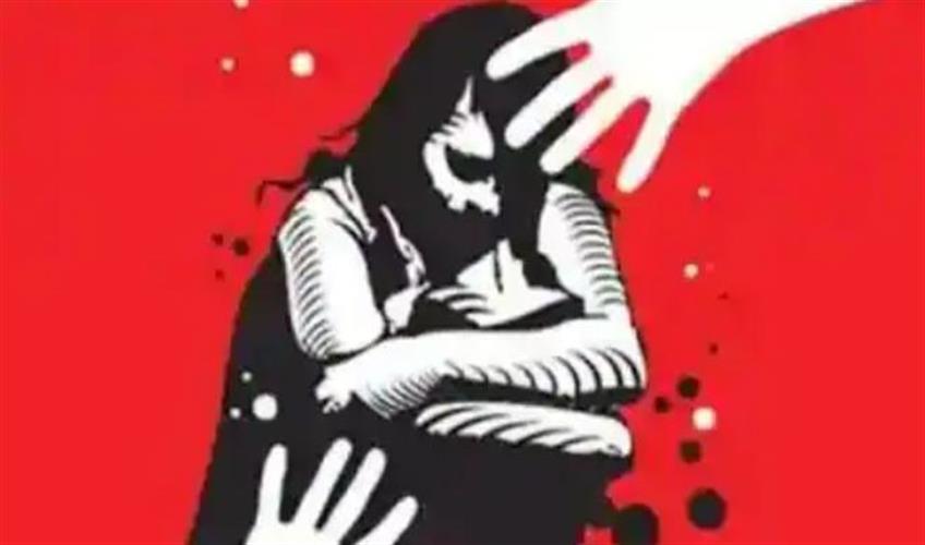 Khabar East:Four-youths-kidnapped-two-minors-gangraped-for-two-days