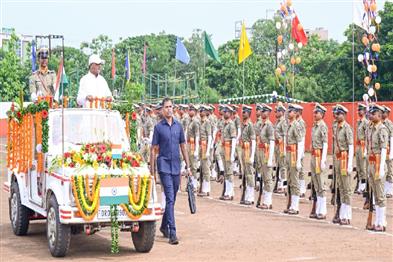 Khabar East:Good-Conduct-Duty-With-Determination-Enhance-Police-Image-CM-Majhi-At-Passing-Out-Parade-In-BPSPA