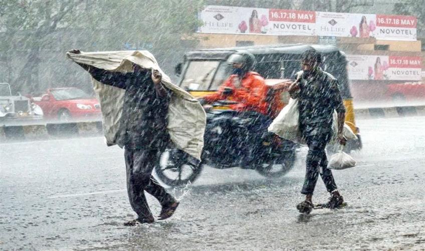 Khabar East:Heavy-rain-alert-for-nine-districts-of-Bihar