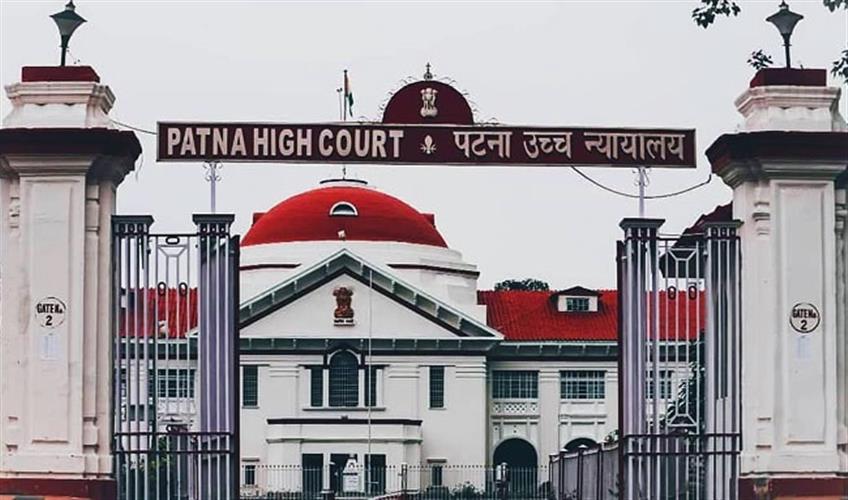 Khabar East:High-Court-takes-a-tough-stance-on-the-issue-of-removing-encroachments-from-the-main-canal-seeks-a-report-from-the-government