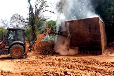 Khabar East:Illegal-Brick-Kiln-Demolished-In-Dhenkanal