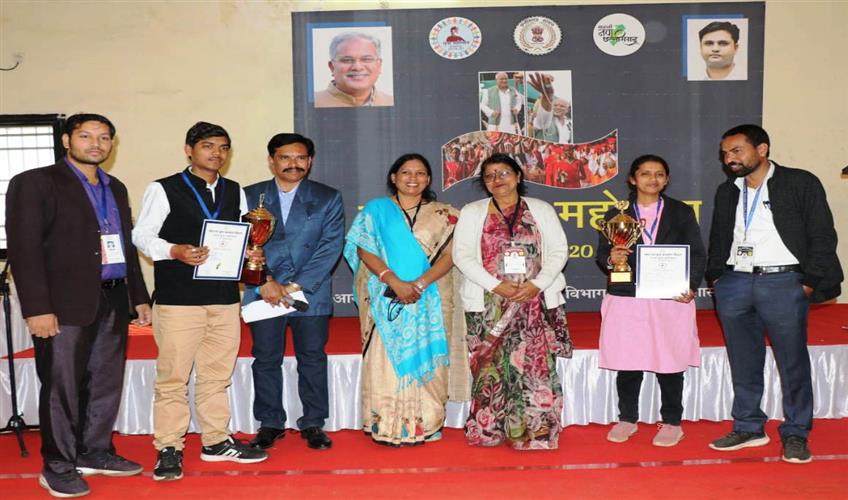 Khabar East:Impact-of-youth-in-social-media-development-of-Chhattisgarh-is-possible-only-through-agriculture