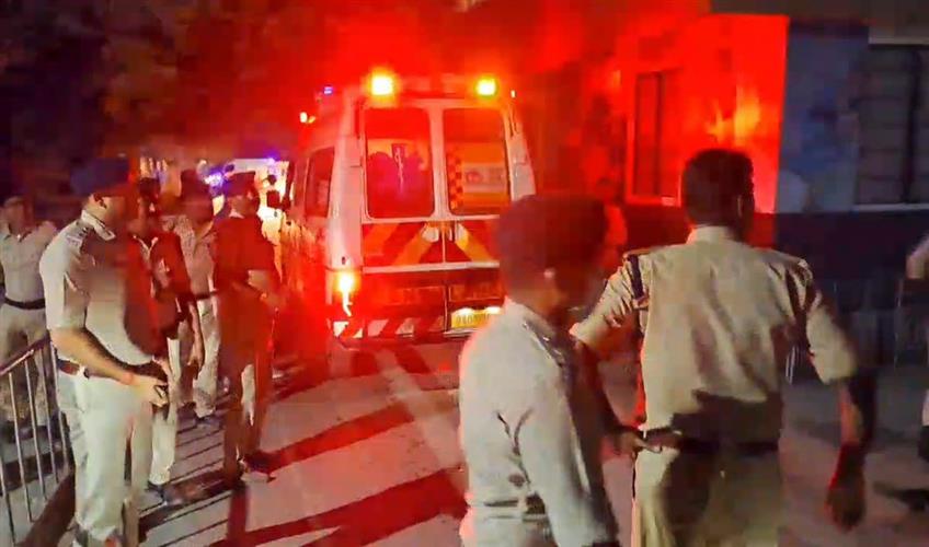 Khabar East:In-a-police-encounter-the-notorious-Rider-was-shot-in-the-leg