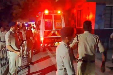 Khabar East:In-a-police-encounter-the-notorious-Rider-was-shot-in-the-leg