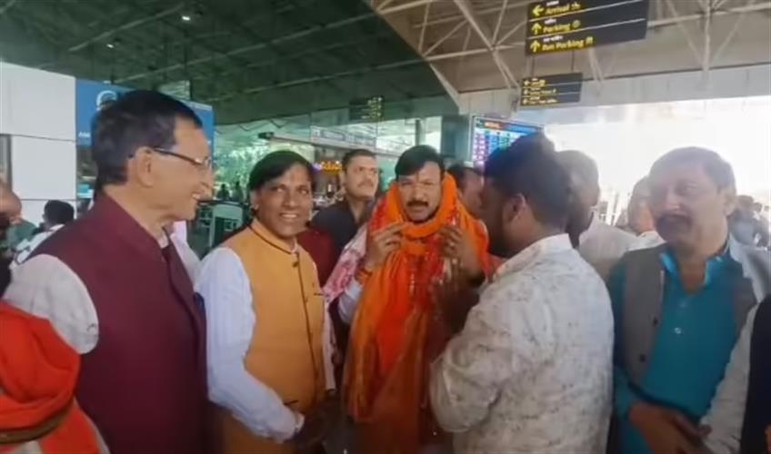 Khabar East:Jharkhand-state-in-charge-Gajendra-Singh-Patel-has-arrived-in-Ranchi