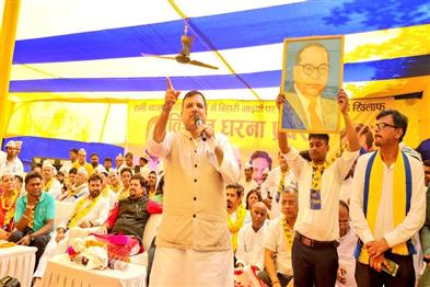 Khabar East:Kejriwal-model-is-better-than-Nitish-model-Sanjay-Singh