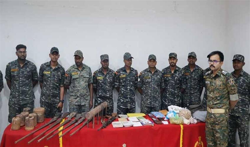 Khabar East:Major-Maoist-Arms-And-Explosives-Dump-Unearthed-In-Koraput