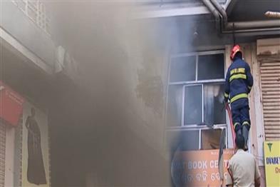 Khabar East:Major-fire-breaks-out-at-market-complex-in-Bhubaneswar