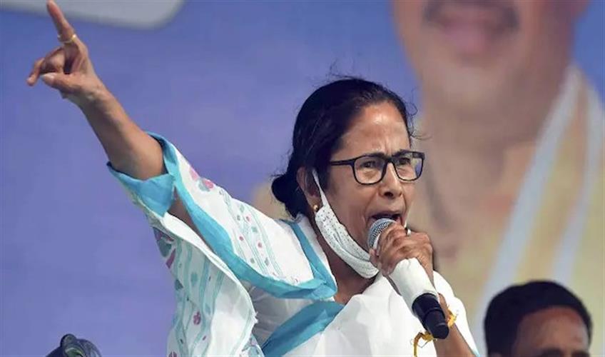 Khabar East:Mamta-who-was-angry-at-the-Election-Commission-said--Name-should-be-changed-to-Modi-Code-of-Conduct