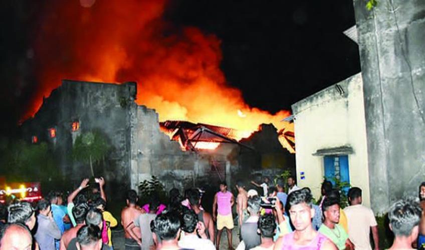 Khabar East:Medicines-worth-lakhs-gutted-due-to-fierce-fire-in-OSMCL