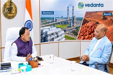 Khabar East:Odisha-CM-Commits-To-Provide-Local-Bauxite-For-Vedantas-Alumina-Refinery-In-Lanjigarh