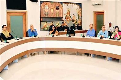 Khabar East:Odisha-Chief-Secretary-Holds-Preparatory-Meeting-Ahead-Of-PM-Modis-Visit