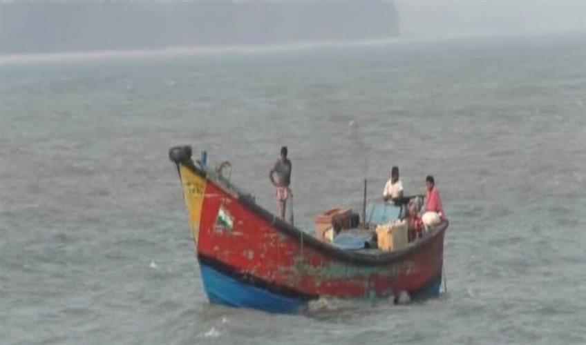 Khabar East:Odisha-imposes-2-month-fishing-ban-with-immediate-effect-from-today