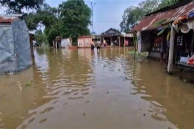 Khabar East:Odisha-villagers-suffer-despite-floodwater-of-Subarnarekha-river-receding