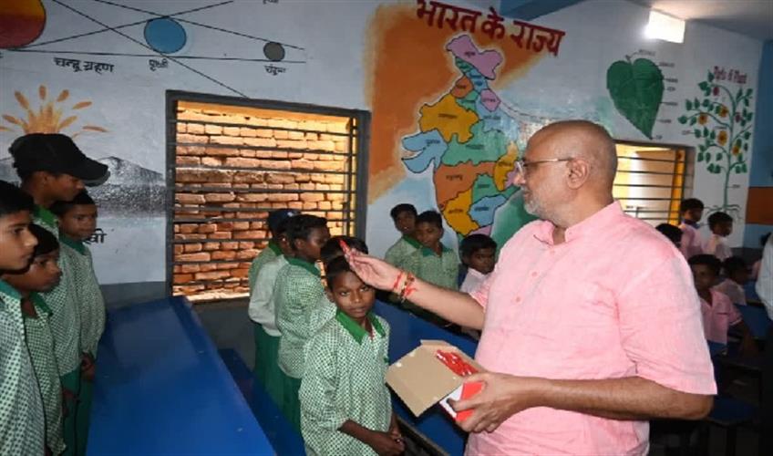 Khabar East:Only-good-education-will-speed-up-development-CP-Radhakrishnan