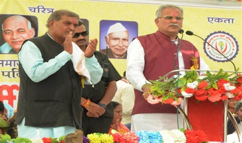 Khabar East:Paddy-will-be-purchased-from-farmers-at-every-rate-of-Rs-2500-per-quintal-Bhupesh-Baghel