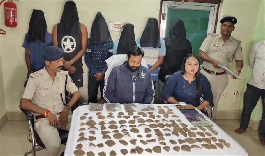 Khabar East:Pangolin-Scales-Seized-In-Malkangiri-Six-Smugglers-Arrested