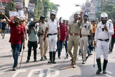 Khabar East:Police-Arrest-9-People-in-Girish-Park-Clash-Case