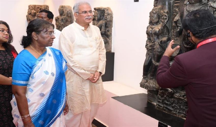 Khabar East:President-Murmu-visited-Mahant-Ghasidas-Memorial-Museum-of-Raipur