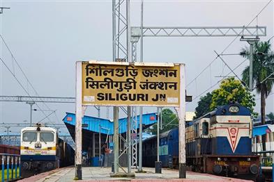 Khabar East:Rapid-modernization-of-Siliguri-Junction-under-the-Amrit-Bharat-Station-Scheme