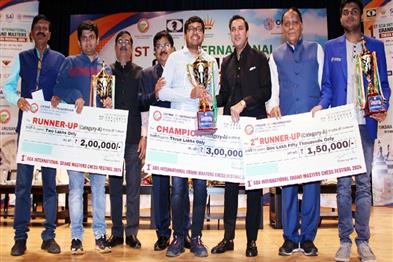 Khabar East:Sayantan-Das-wins-Cat-A-crown-at-1st-SOA-IGM-Chess-Festival